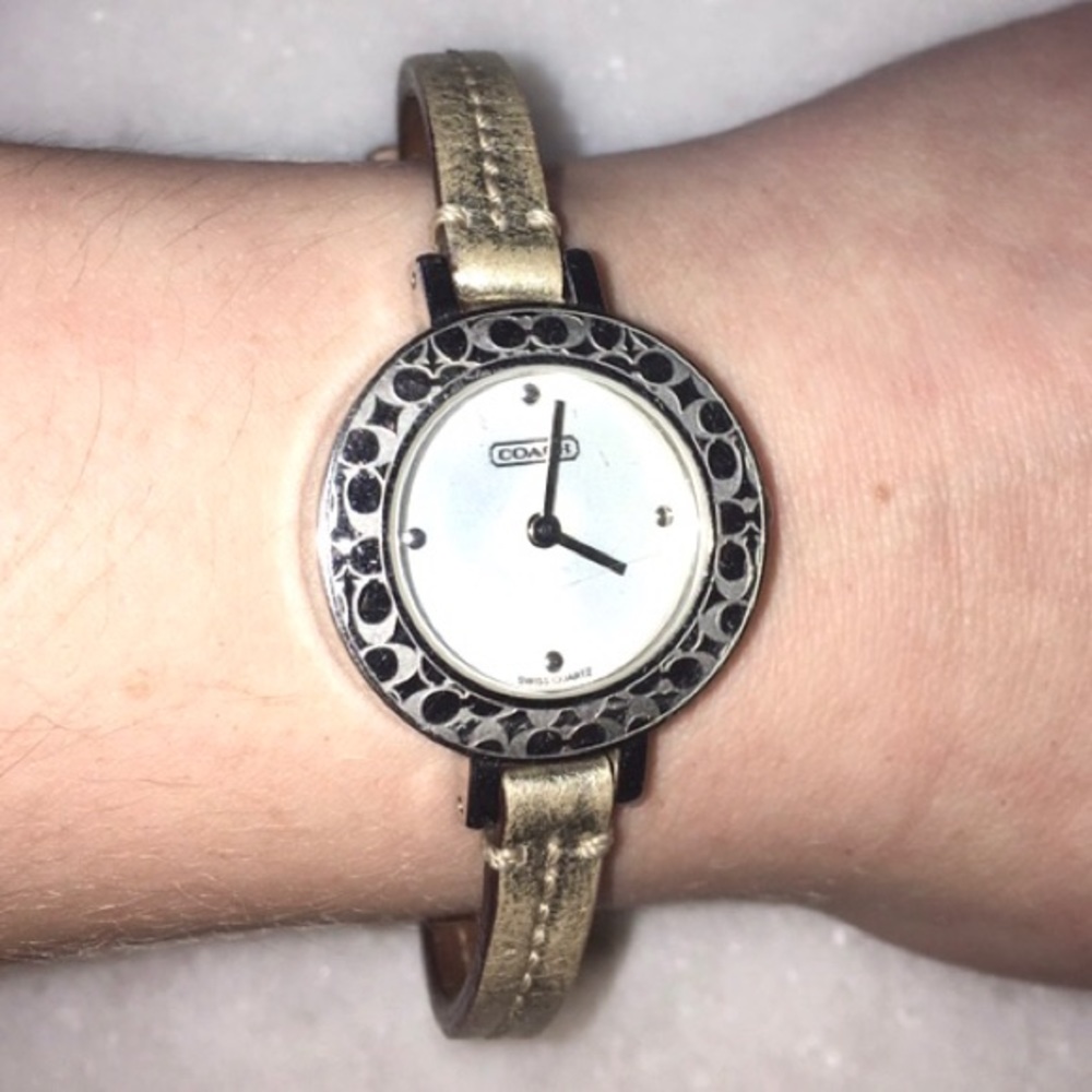 Coach vtg Y2K round silver watch with skinny gold leather strap